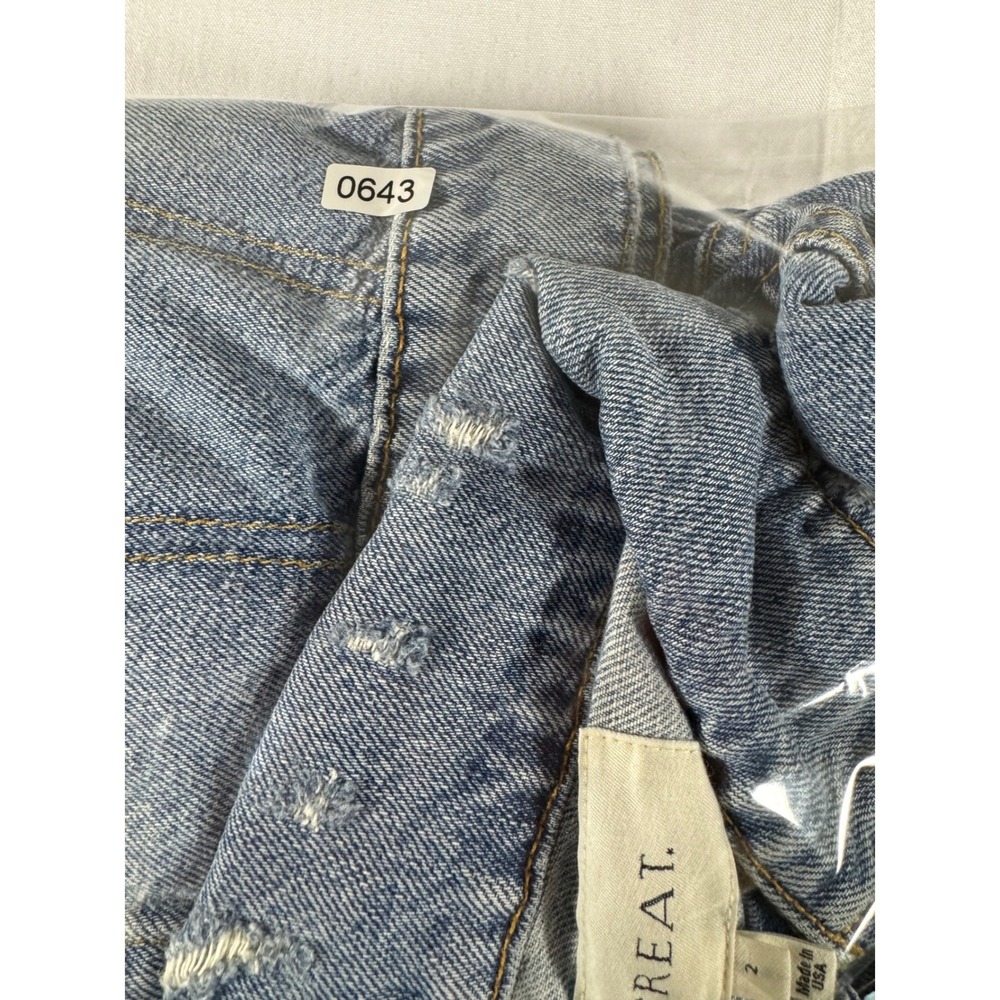 THE GREAT. Embroidered Floral Denim Jacket Light Wash Distressed Raw Hem Size 2 - Picture 6 of 6